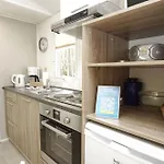 펜션 Tiny Strandkoje 823 *